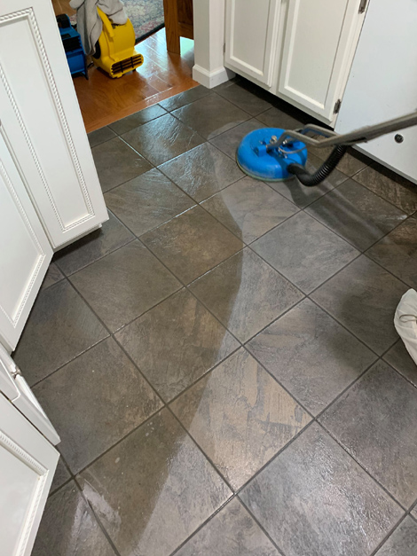 cleaning tile & grout
